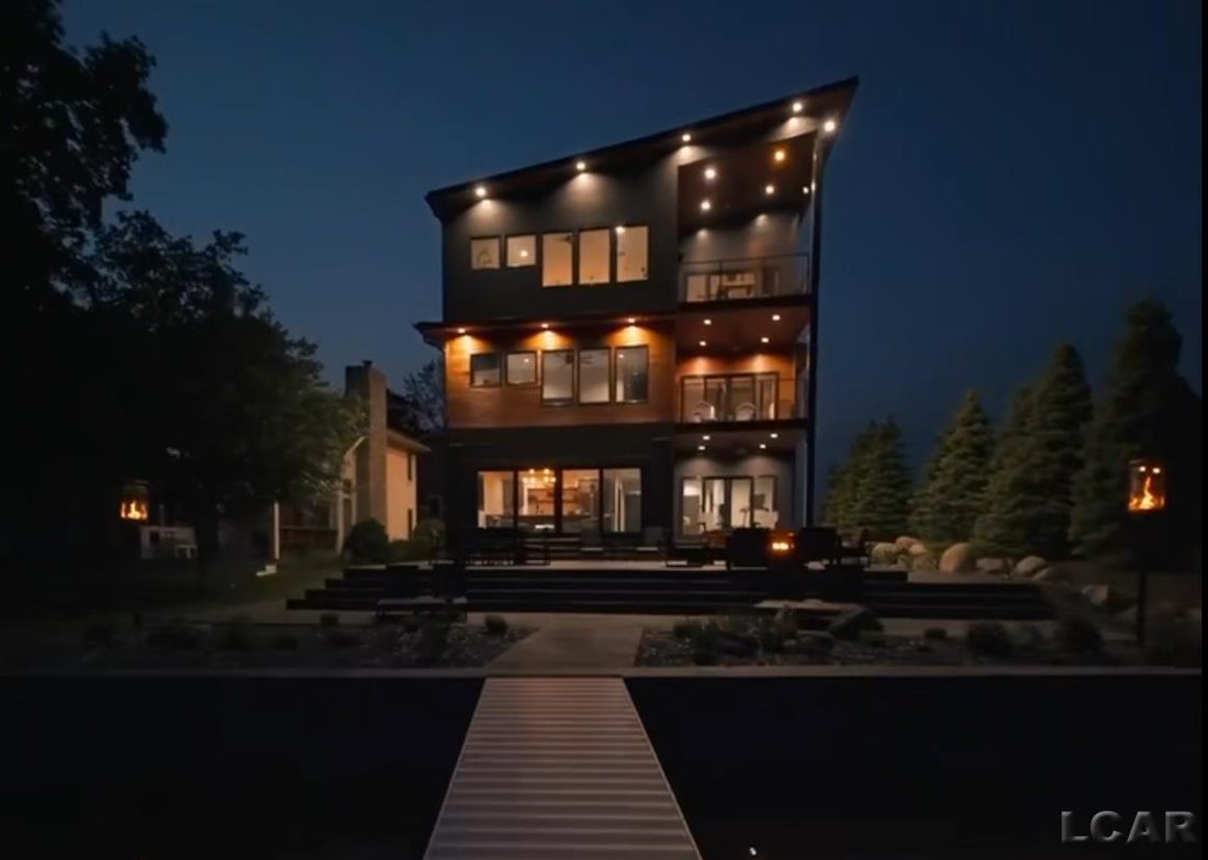 House in Manitou Beach-Devils Lake, Michigan, United States 2 - 18307785