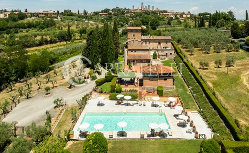 Casa di campagna a San Gimignano, Toscana, Italia 1