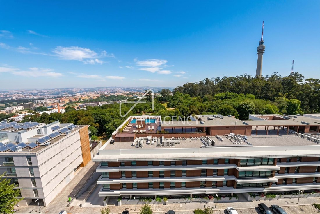 Apartment in Mafamude e Vilar do Paraiso, Porto District, Portugal 3 - 18311107