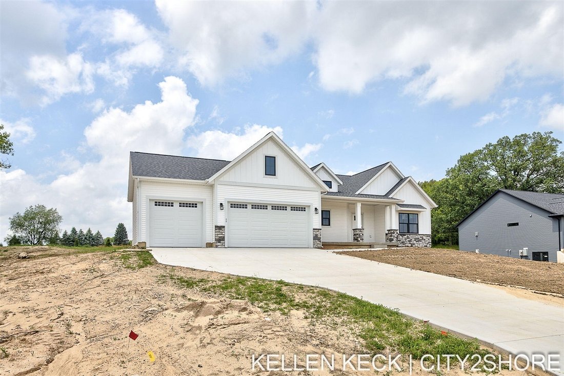House in Alto, Michigan, United States 3 - 18309135