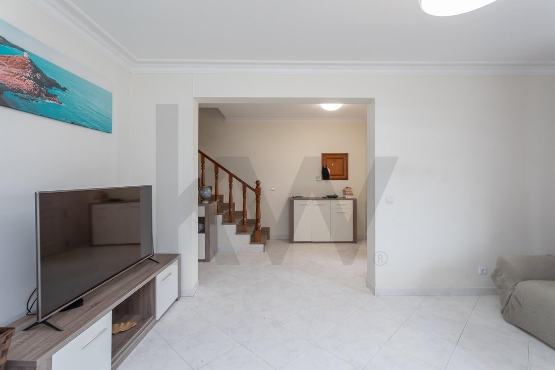 Townhouse in Algueirao-Mem Martins, Lisbon, Portugal 4 - 18315907