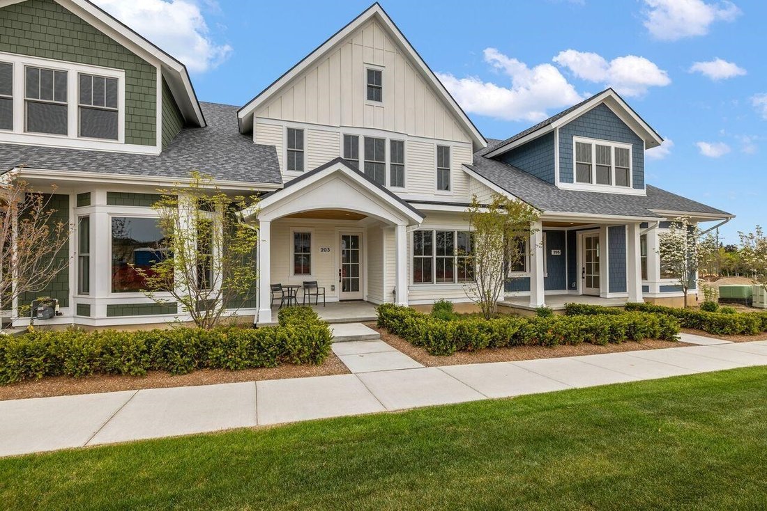 Condo in Milford Charter Township, Michigan, United States 2 - 18308673