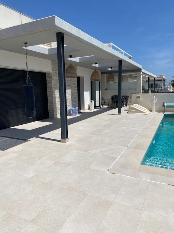 House in Torrevieja, Valencian Community, Spain 2 - 18311314