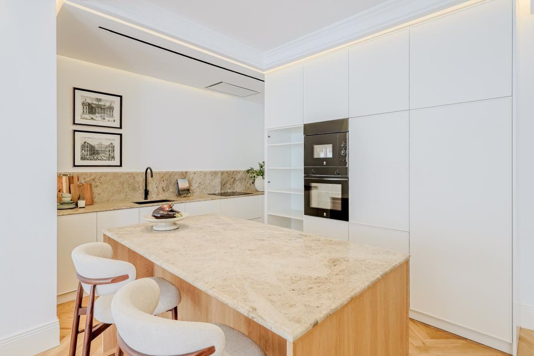 Apartment in Retiro, Madrid, Spain 5 - 18314401