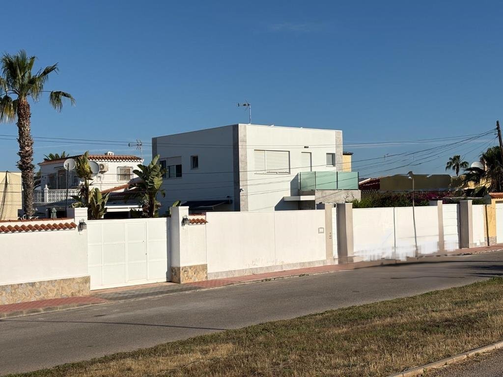 House in Torrevieja, Valencian Community, Spain 1 - 18311072