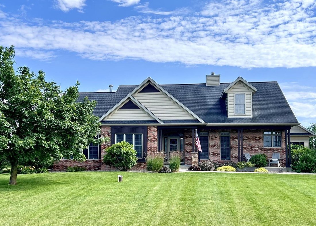 House in Whitewater, Wisconsin, United States 1 - 18312225