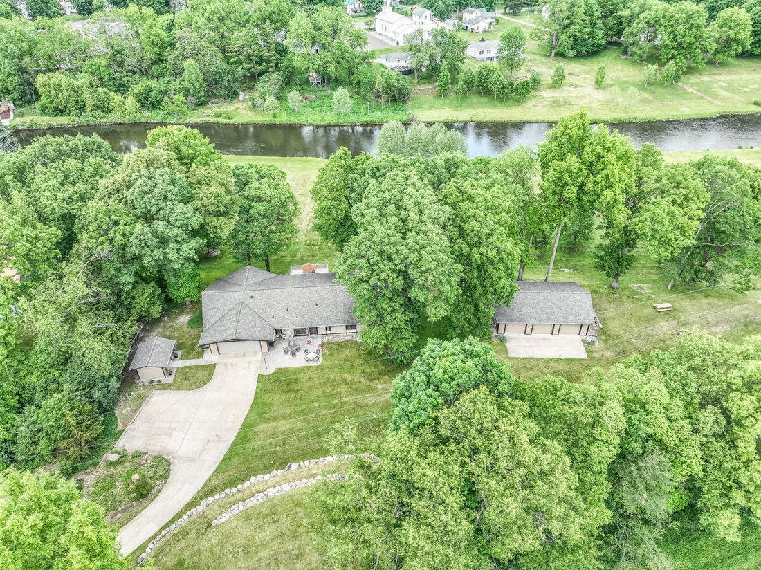 House in Battle Creek, Michigan, United States 1 - 18308469