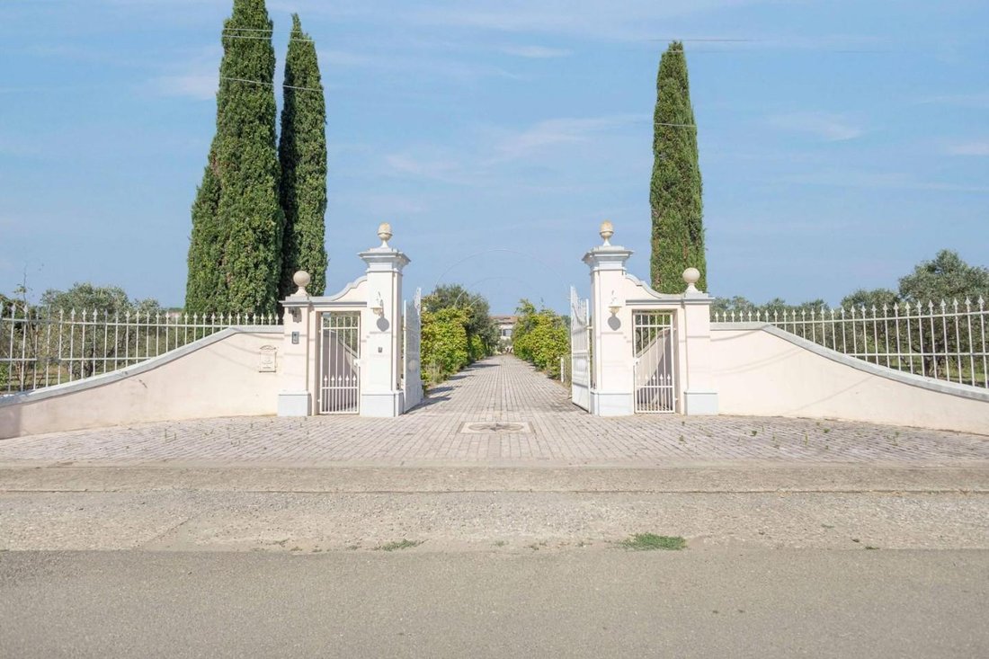 Villa in Cecina Centro, Cecina, Tuscany 4 - 18312940