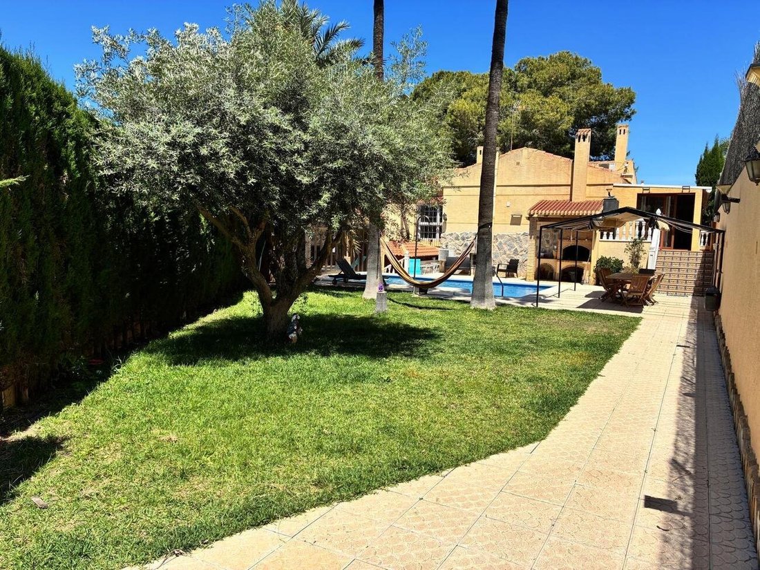 House in Torrevieja, Valencian Community, Spain 2 - 18311175