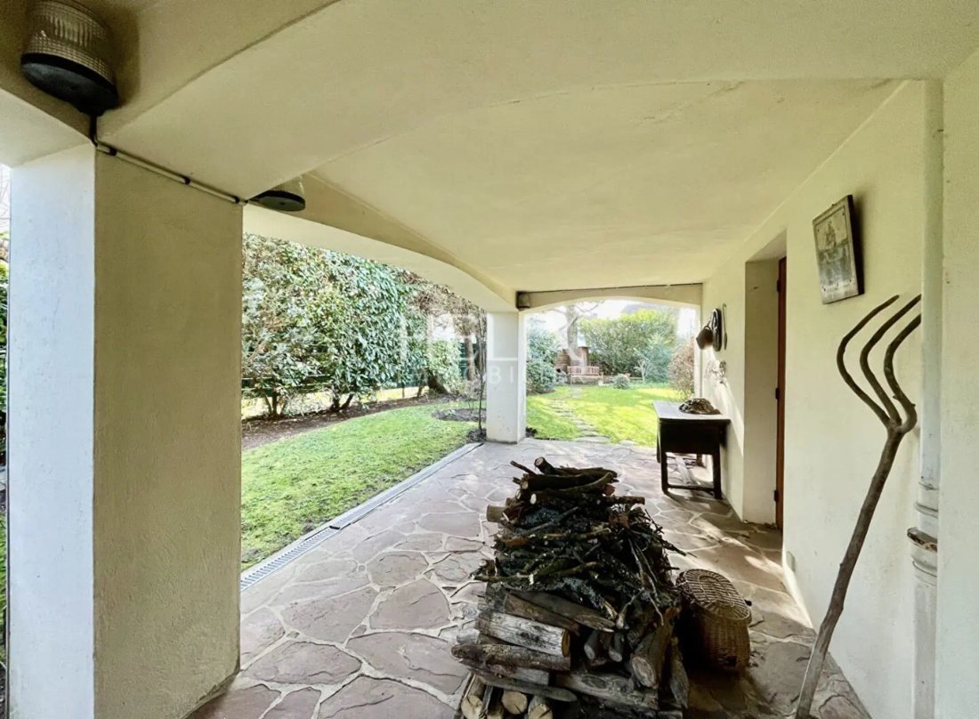 House in Le Vésinet, Ile-de-France, France 5 - 18316110