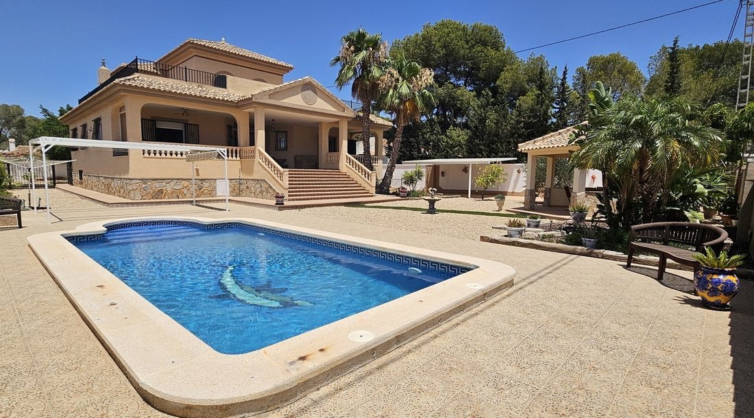 House in Pilar de la Horadada, Valencian Community, Spain 1 - 18311068