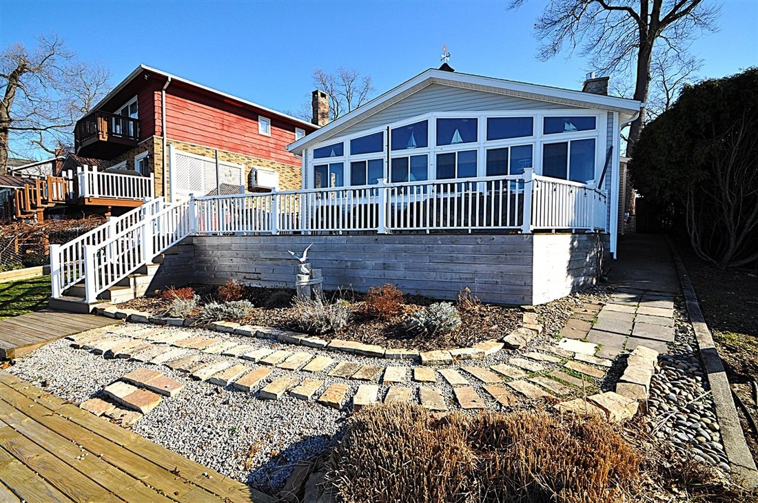 House in Edwardsburg, Michigan, United States 1 - 18310008