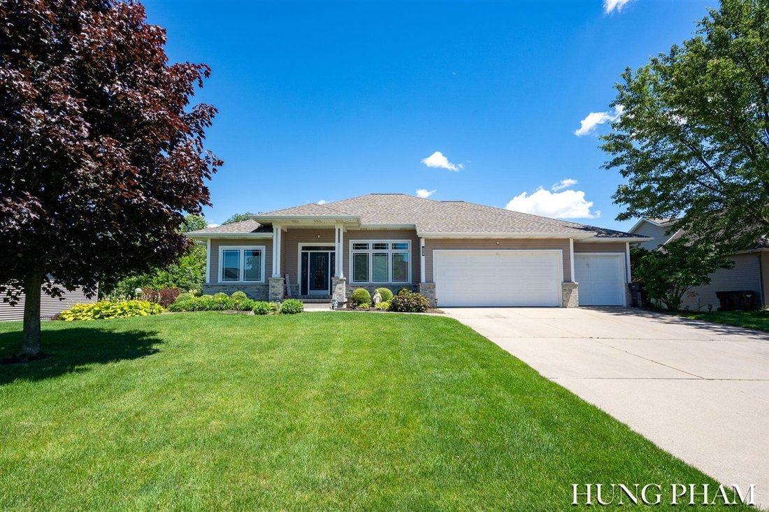 House in Byron Center, Michigan, United States 1 - 18309285