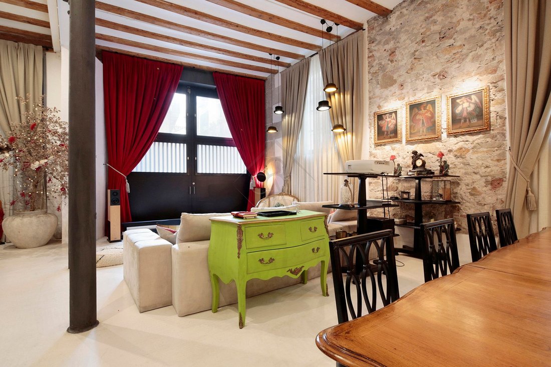 Apartment in Ciutat Vella, Barcelona, Spain 5 - 18312896
