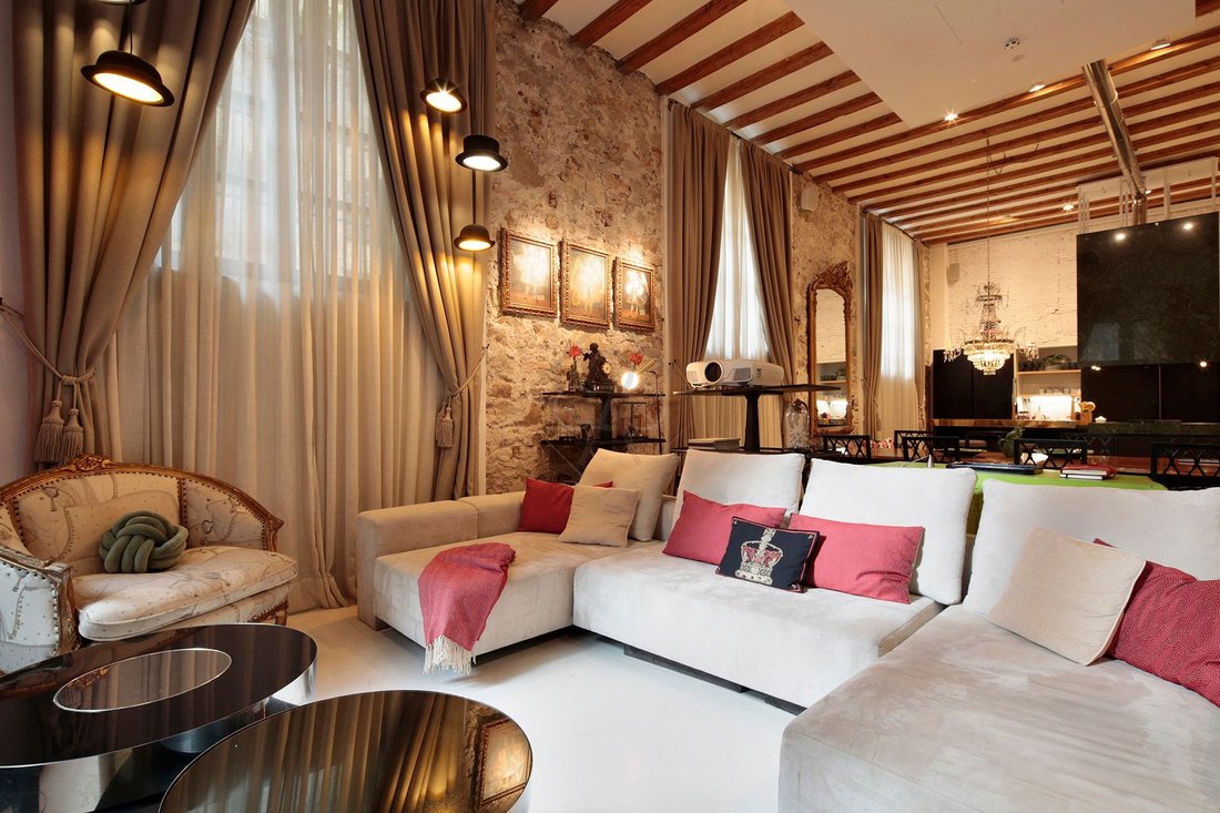 Apartment in Ciutat Vella, Barcelona, Spain 2 - 18312896