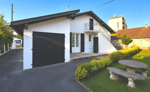 House in Anglet, Nouvelle-Aquitaine, France 1