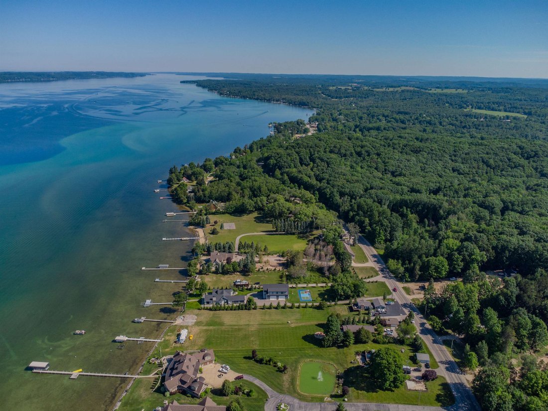 House in Alden, Michigan, United States 3 - 18309511