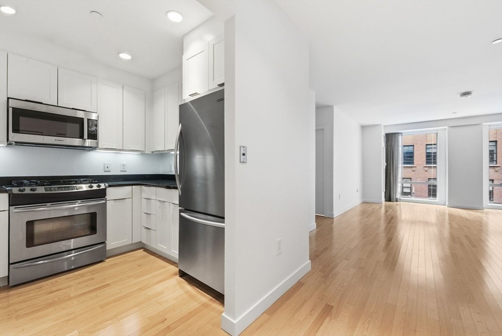 Condo in Boston, Massachusetts, United States 3 - 18023683