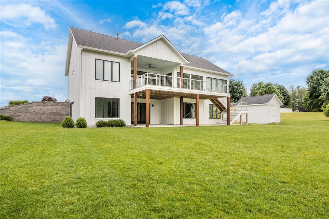 House in Traverse City, Michigan, United States 5 - 18307986