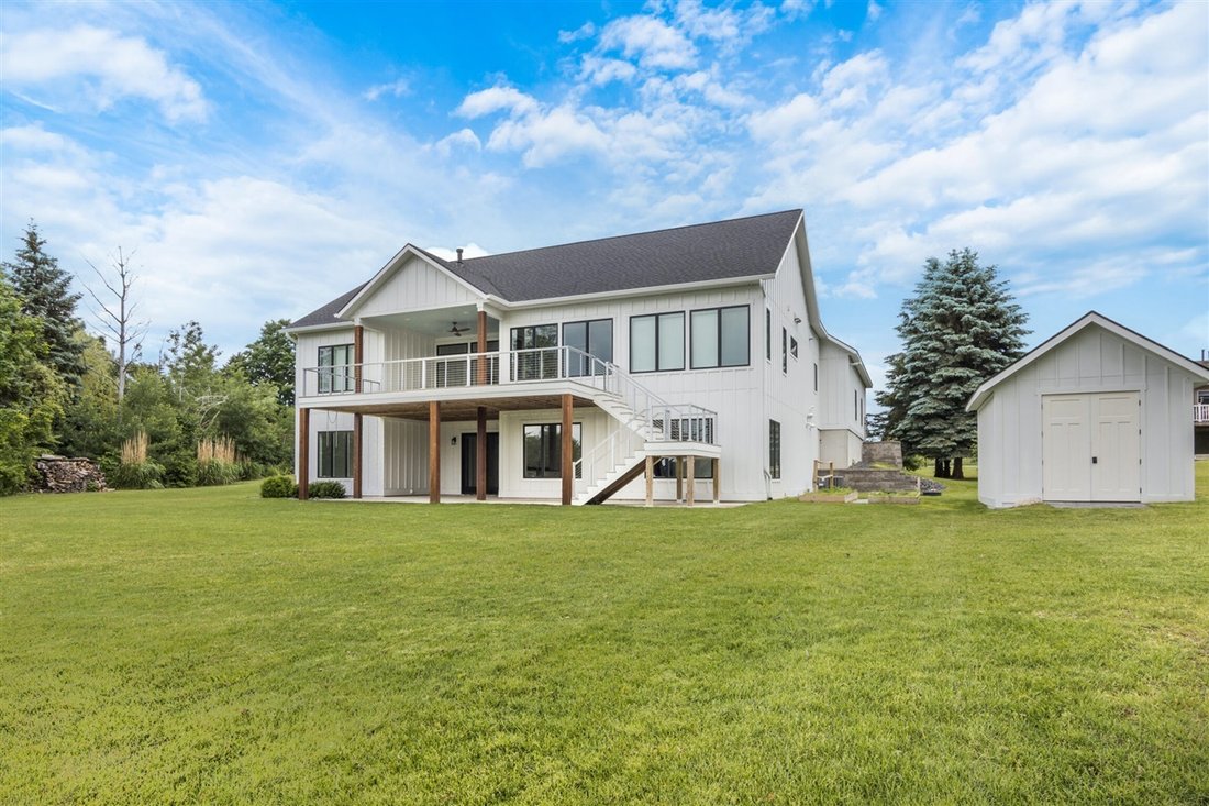 House in Traverse City, Michigan, United States 4 - 18307986