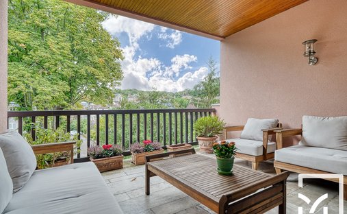 Apartment in Le Plateau, Louveciennes, France 1