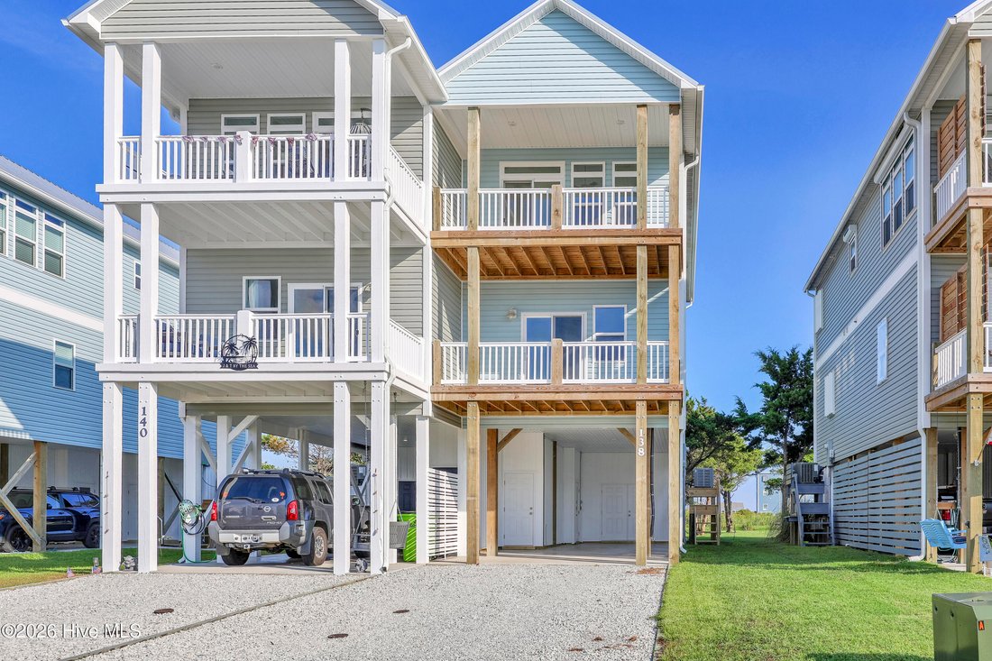 Townhouse in North Topsail Beach, North Carolina, United States 1 - 18313910