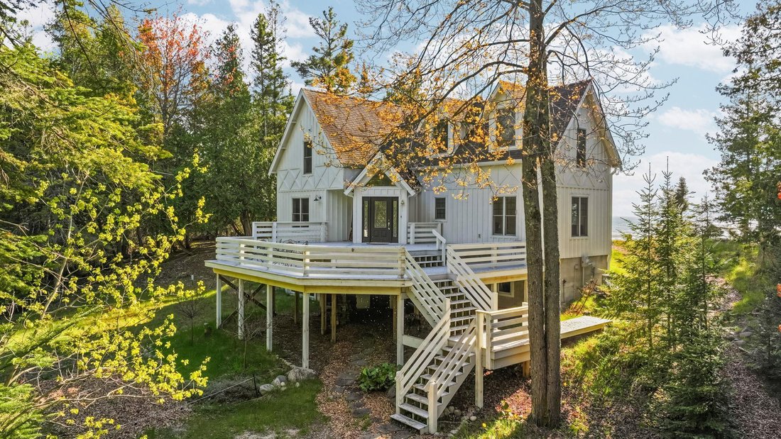 House in Beaver Island, Michigan, United States 1 - 18309301
