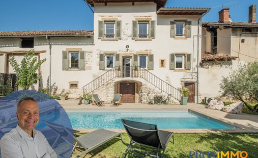 Farm Ranch in Les Iles, Moirans, France 1