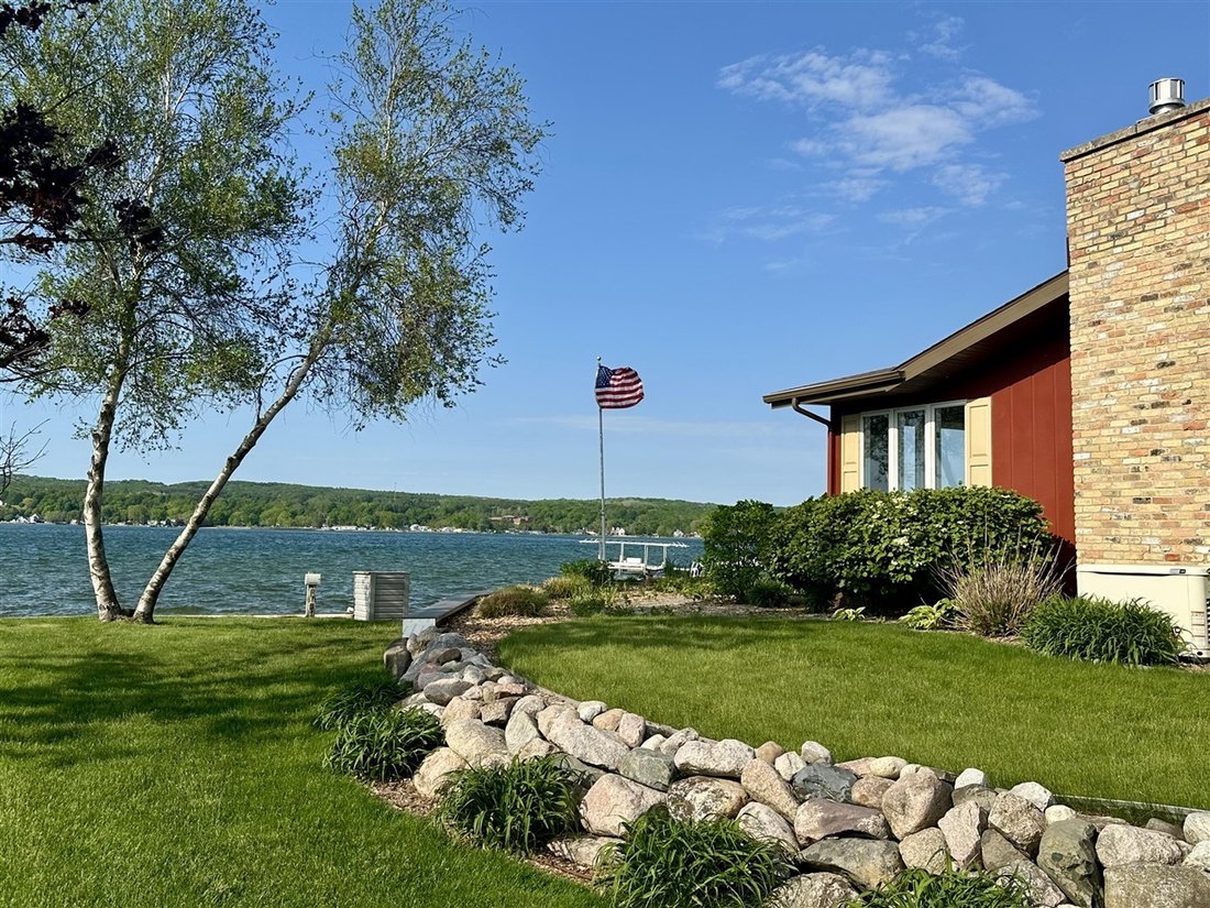 House in Onekama, Michigan, United States 2 - 18308212