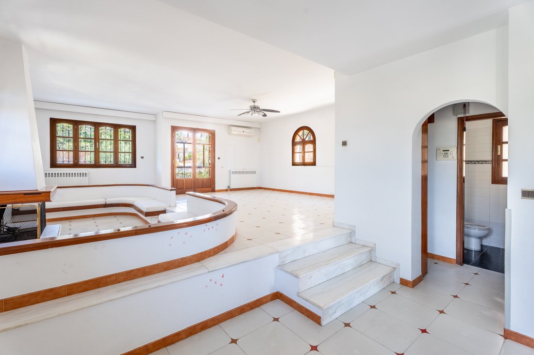 House in Voula, Attica, Greece 2 - 18312251