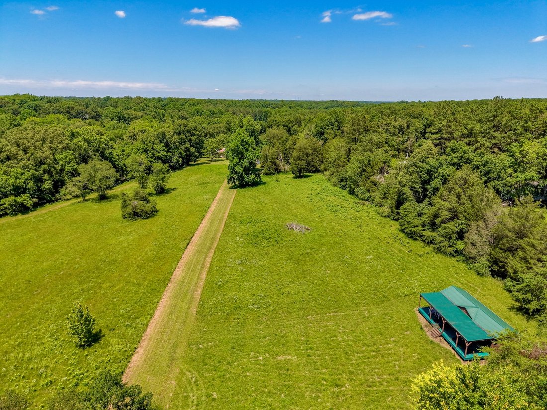 Farm Ranch in Bon Aqua, Tennessee, United States 4 - 18152507