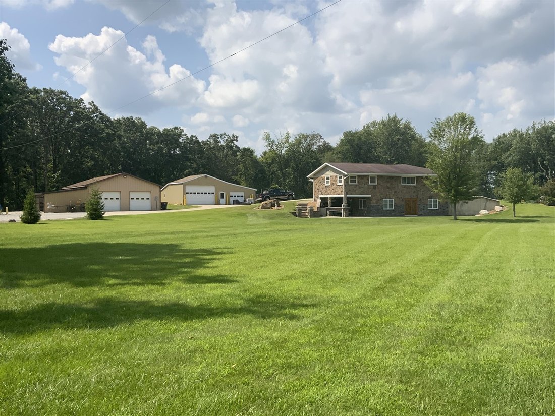 House in Leoni, Michigan, United States 1 - 18309974