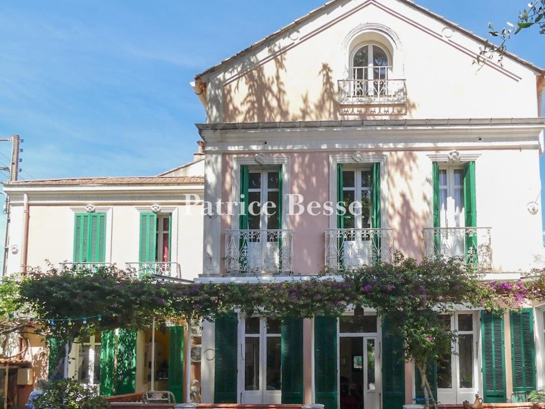 Villa in Toulon, Provence-Alpes-Côte d'Azur, France 2 - 18313194