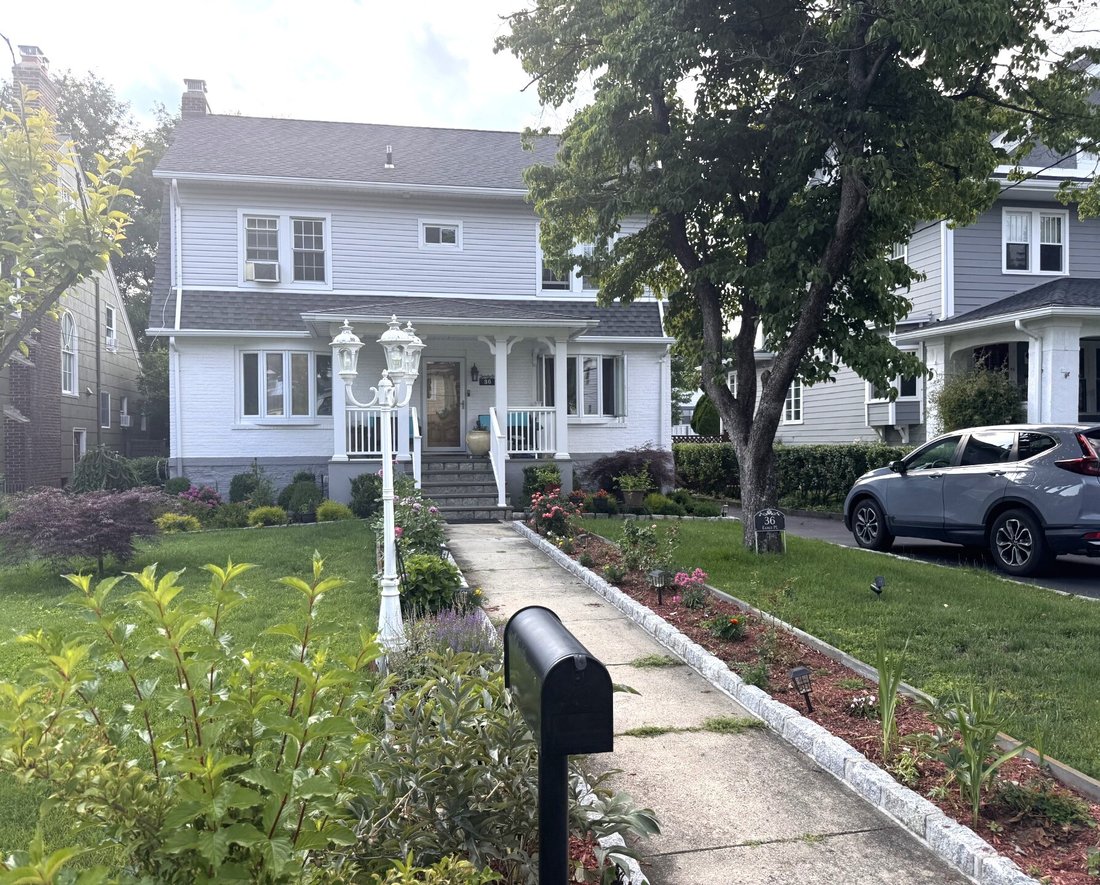 House in New Rochelle, New York, United States 1 - 18314123