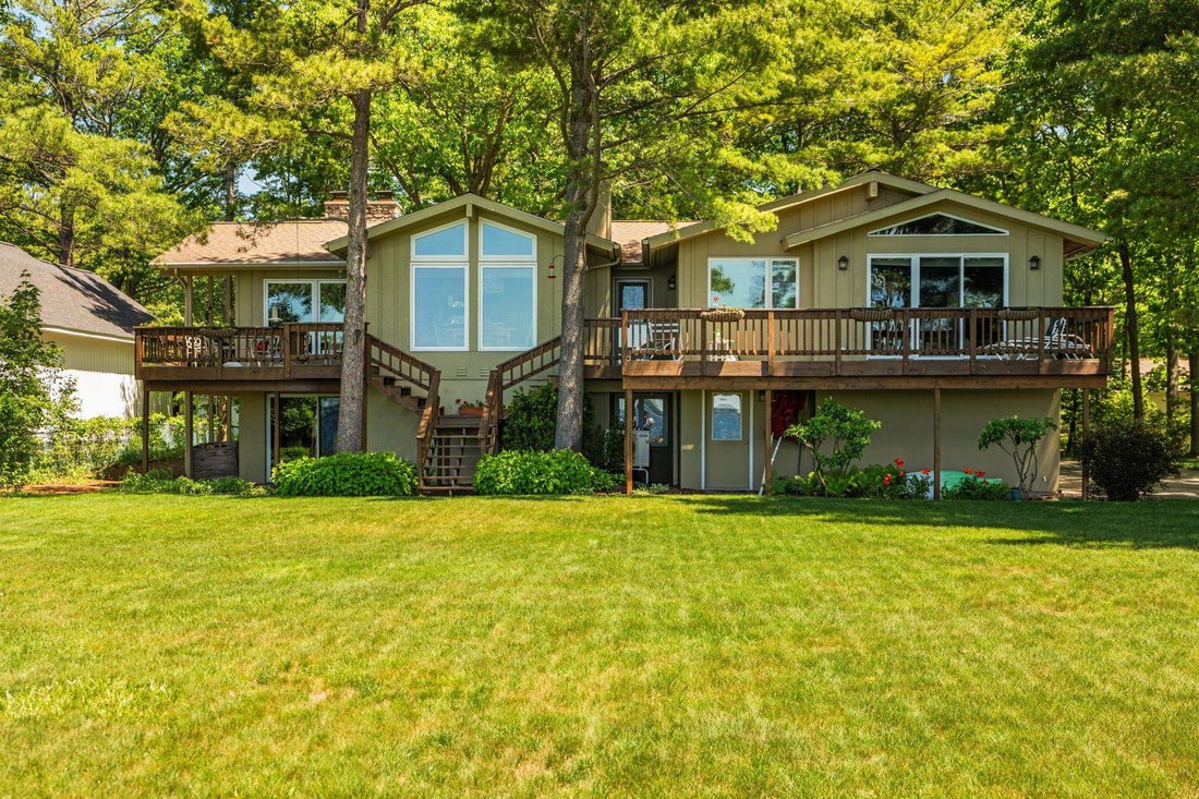 House in Williamsburg, Michigan, United States 5 - 18308771
