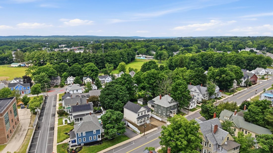House in Nashua, New Hampshire, United States 4 - 18313589