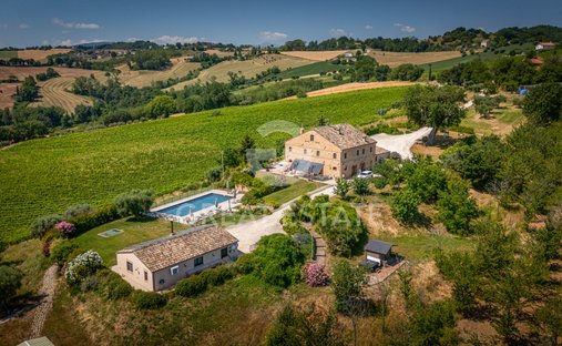 Estate in Servigliano, Marche, Italy 1