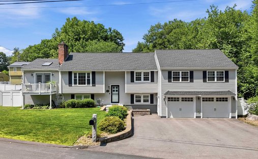 House in Nashua, New Hampshire, United States 1