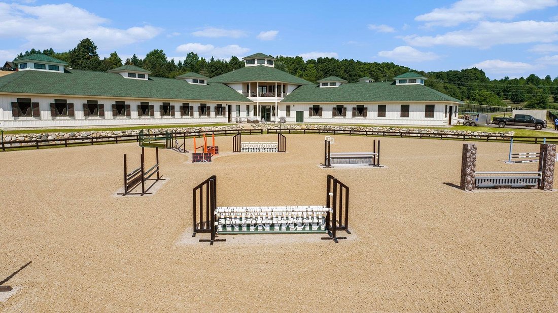 House in Williamsburg, Michigan, United States 1 - 18309318
