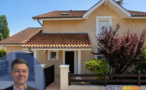 Villa in Le Coteau, Claix, France 1