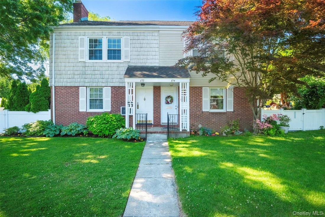 House in Manhasset, New York, United States 1 - 18097434