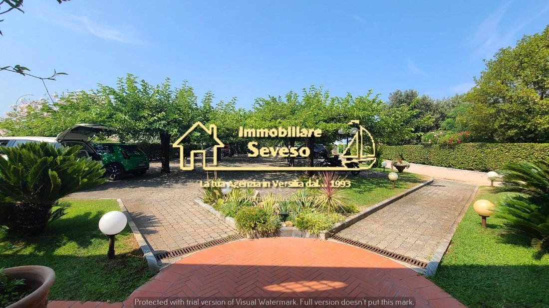 Penthouse in Motrone, Pietrasanta, Italy 2 - 18066821