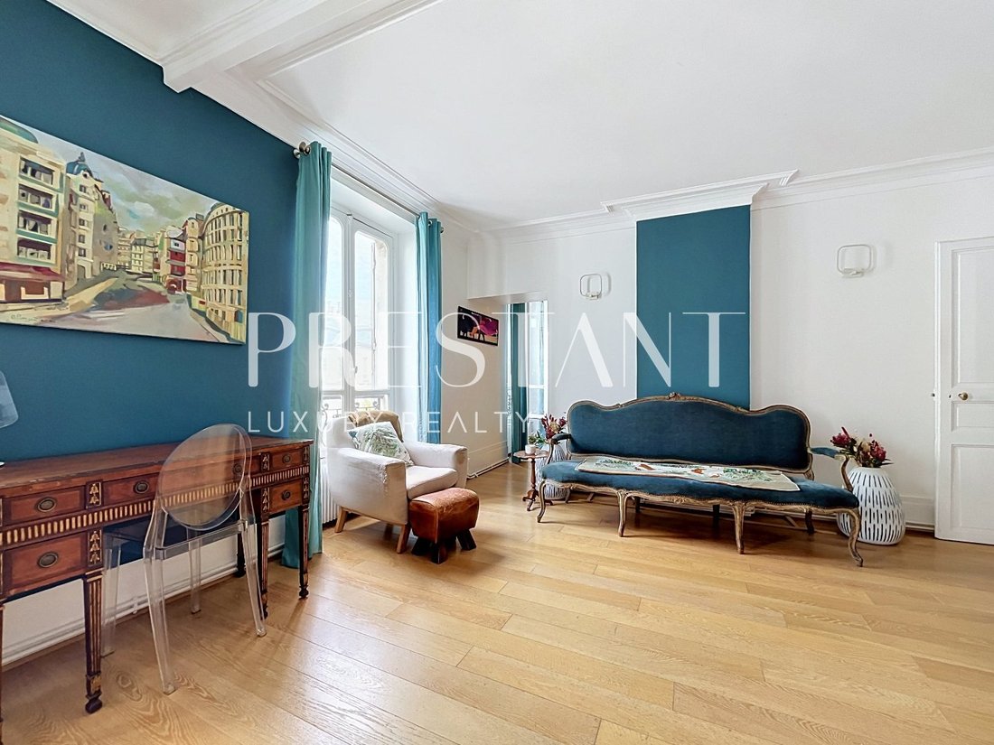 Apartment in Grange Aux Belles-Terrage, Paris 10e Arrondissement, Paris 4 - 18314386