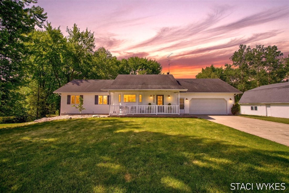 House in Byron Center, Michigan, United States 3 - 18309638
