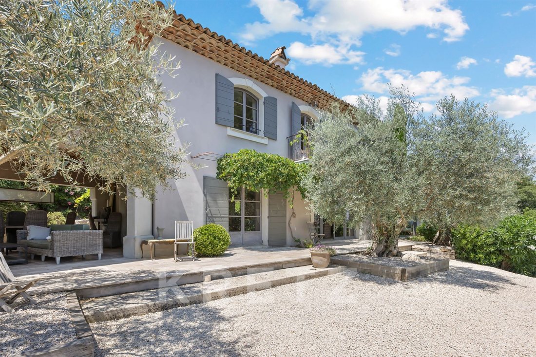 House in Sainte-Tulle, Provence-Alpes-Côte d'Azur, France 3 - 18313912
