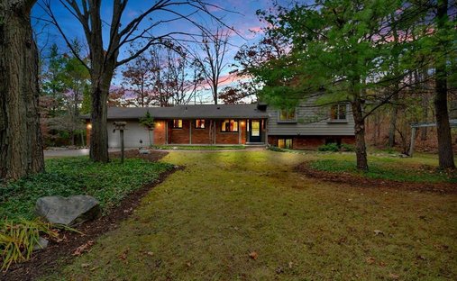 House in Lakeville, Michigan, United States 1