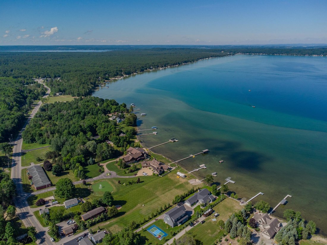 House in Alden, Michigan, United States 1 - 18309511