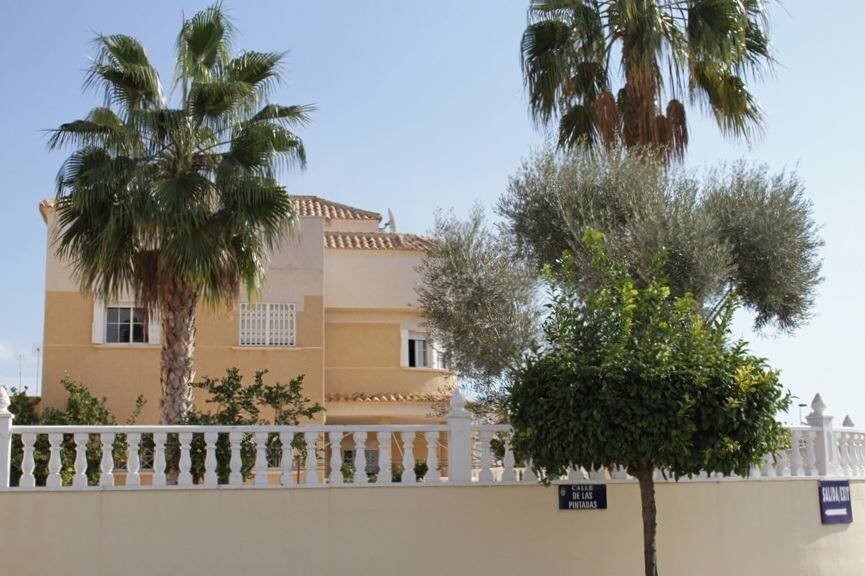 House in Torrevieja, Valencian Community, Spain 1 - 18311286