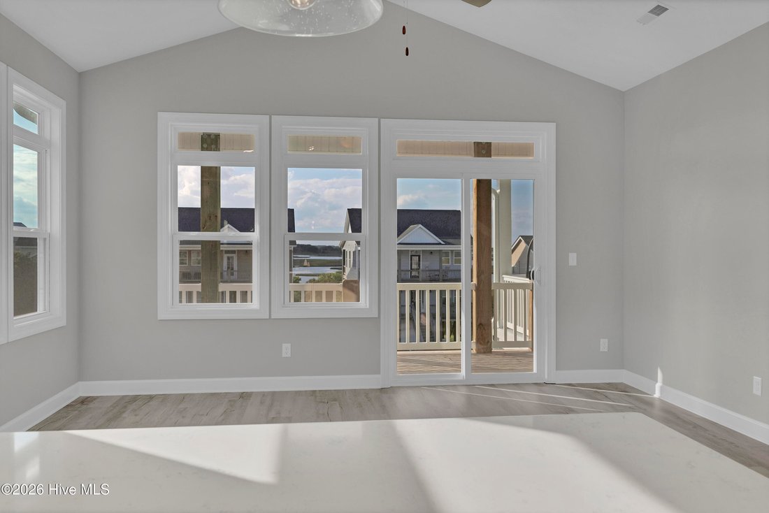 Townhouse in North Topsail Beach, North Carolina, United States 5 - 18313910