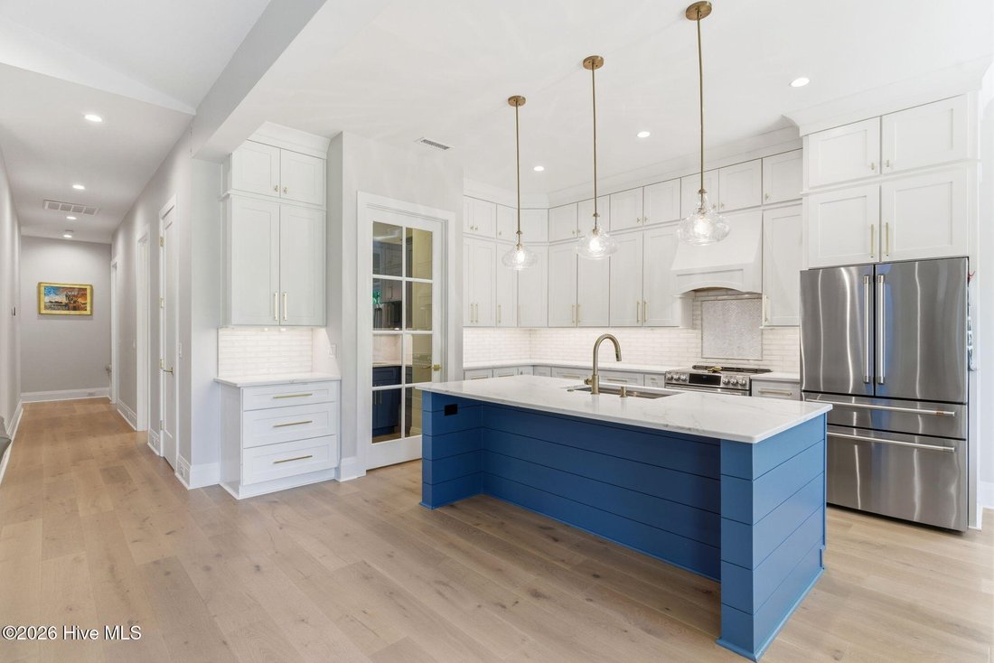 House in Oak Island, North Carolina, United States 5 - 18313901
